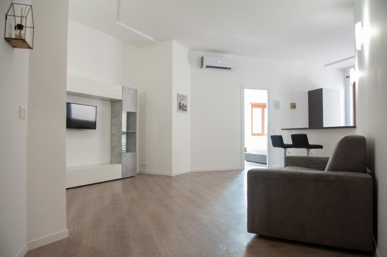 Roma Hub One Villa Exterior photo
